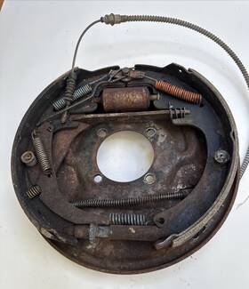 3202666 Bendix- Gm-chevy Early 14 Bolt Rear K20 Right Pass Side Loaded Brake Backing Plate