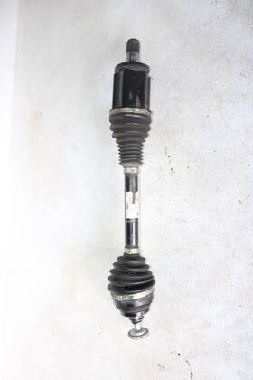 31608664677 Bmw Left Front Axle Output Shaft 4.4l Awd N63r Oem G30 M550ix 2016-2019 65k