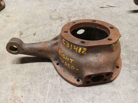 C31412 Dodge Dana Spicer 67-68 W200 44 Small Ball Closed Steering Knuckle Right Hand