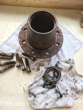 203-8301 Ford 80-97 F250 F350 Dana 50 60 Front Axle Wheel Hub Oem Recent Bearings 8 Lug