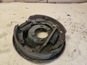 3208561-r Ford Oem 1995 F150 8.8 Right Rear Brake Backing Plate