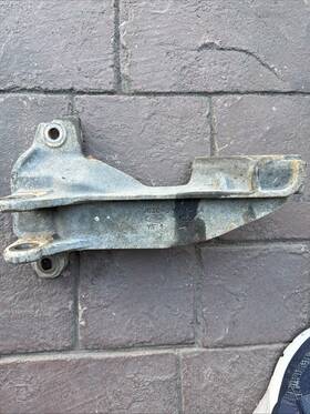 7c34-3a94-aa Ford Superduty Track Bar Bracket Oem 08-18 Used