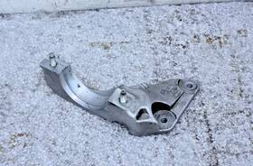 Cv6z-3k305-f Ford Cv6z-3k305-a Oem Cv Axle Shaft Carrier Bearing Bracket Focus 104