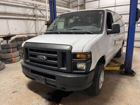 435-00181a Ford Truck Rear Axle 9.75 Inch Ring Gear Semi-floating Fits 09-14 E150 Van 599072