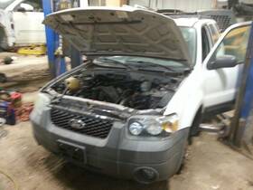 490-01068dr Ford Truck Passenger Right Rear Knuckle/stub Disc 4wd Fits 05-07 Escape 1768725