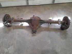 25937409 Gm Trucks 03-09 Chevy Express 2500 Rear Axle Assembly 3.73 Ratio 9-3/4 Ring Gear Oem