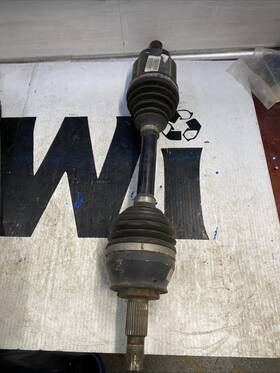 P68238842aa Jeep 2014-2018 Cherokee Front Left Driver Cv C/v Axle Shaft Oem 131k Miles