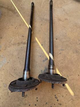 9107996 Speedway Motors Chevy 1949-1952 Differential Shaft Left-right Chevrolet 1949-52
