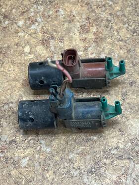 85440-35010 Toyota Pickup Truck 4runner Add Differential Disconnect Vacuum Switch Valve Vsv