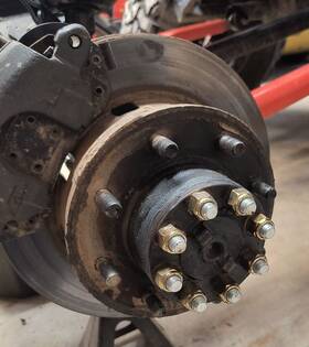 11.5axstud Ttr Gm10.5/11.5axstud Gm 14 Bolt Axle Stud Kit