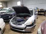 Passenger Rear Knuckle/stub Disc Vin M 5TH Digit Fits 03-07 Accord 2152222. Fixed Price $90.25.