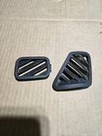 2007 - 2013 Chevy Silverado Gmc Sierra Small Dash Defrost Vent Set Black Oem. Fixed Price $16.99.