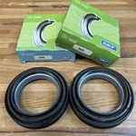 2- Oil Seals Skf 28600. Fixed Price $50.00.